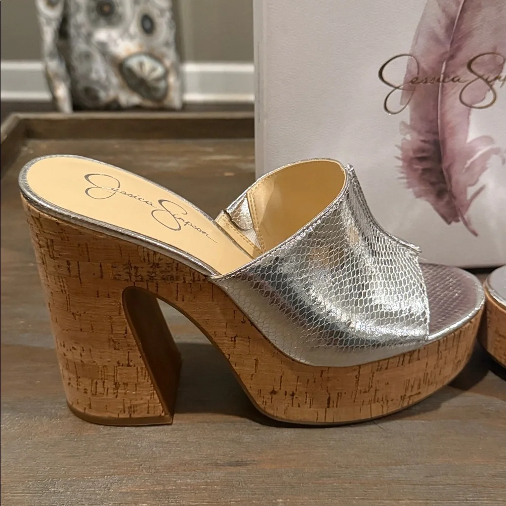 Jessica Simpson Xona Platform Heels Silver Size 10 NIB Retro Glam‎